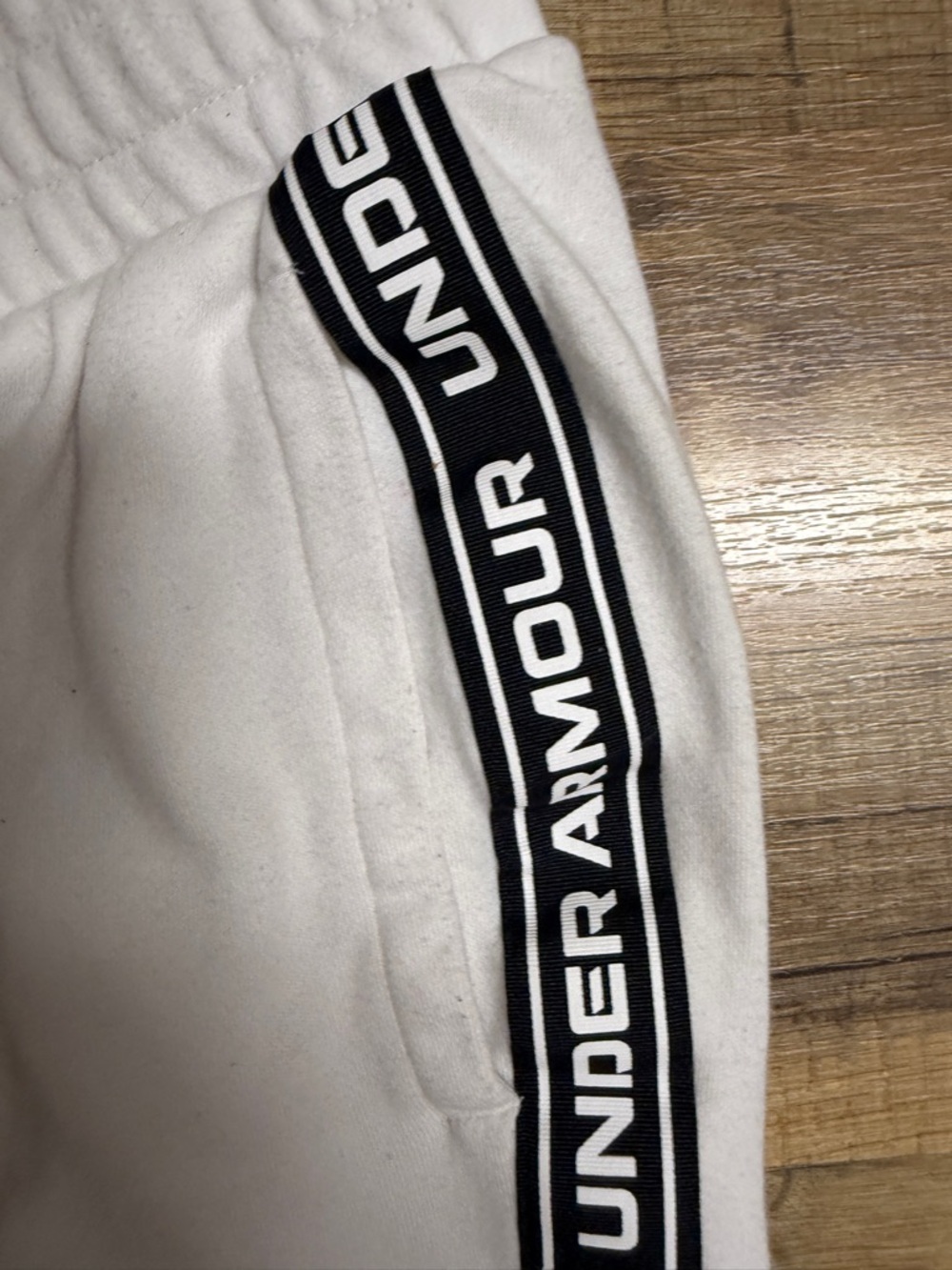 Women’s Under Armour White Joggers with Black Branded Side Tape - Picture 3 of 4
